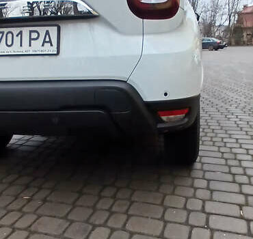 Белый Рено Дастер, объемом двигателя 1.6 л и пробегом 33 тыс. км за 16200 $, фото 14 на Automoto.ua