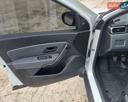 Белый Рено Дастер, объемом двигателя 1.46 л и пробегом 80 тыс. км за 16500 $, фото 14 на Automoto.ua