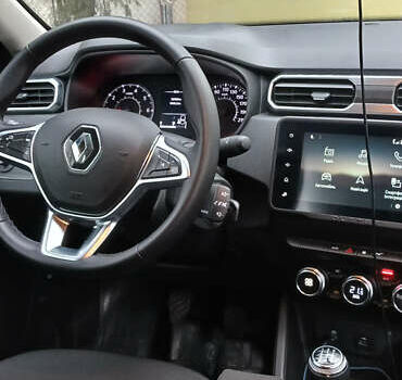 Белый Рено Дастер, объемом двигателя 1.6 л и пробегом 33 тыс. км за 16200 $, фото 33 на Automoto.ua