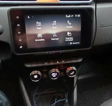 Белый Рено Дастер, объемом двигателя 1.6 л и пробегом 33 тыс. км за 16200 $, фото 26 на Automoto.ua