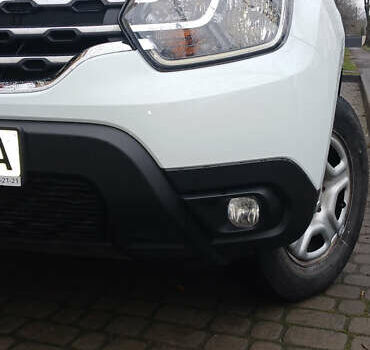 Белый Рено Дастер, объемом двигателя 1.6 л и пробегом 33 тыс. км за 16200 $, фото 9 на Automoto.ua