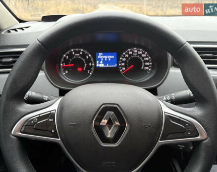 Белый Рено Дастер, объемом двигателя 1.6 л и пробегом 75 тыс. км за 12999 $, фото 13 на Automoto.ua