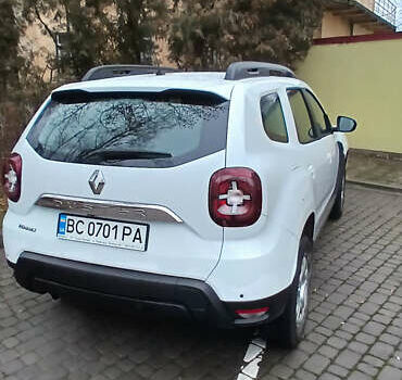 Белый Рено Дастер, объемом двигателя 1.6 л и пробегом 33 тыс. км за 16200 $, фото 19 на Automoto.ua