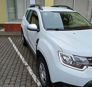 Белый Рено Дастер, объемом двигателя 1.6 л и пробегом 33 тыс. км за 16200 $, фото 4 на Automoto.ua