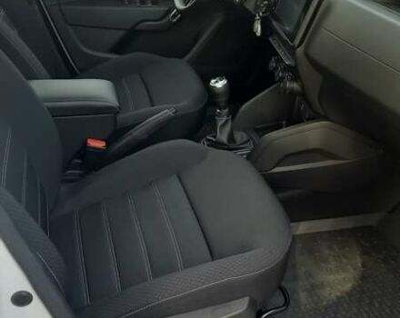 Білий Рено Дастер, об'ємом двигуна 1.46 л та пробігом 37 тис. км за 19400 $, фото 14 на Automoto.ua