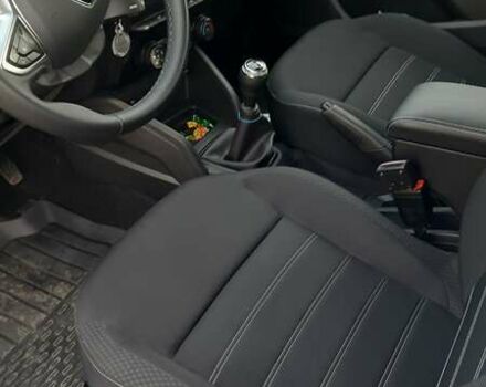 Білий Рено Дастер, об'ємом двигуна 1.46 л та пробігом 37 тис. км за 19400 $, фото 8 на Automoto.ua