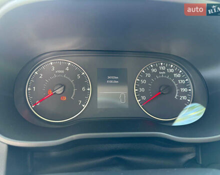 Белый Рено Дастер, объемом двигателя 1.5 л и пробегом 34 тыс. км за 19500 $, фото 4 на Automoto.ua