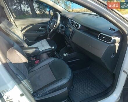 Белый Рено Дастер, объемом двигателя 1.6 л и пробегом 126 тыс. км за 16700 $, фото 24 на Automoto.ua