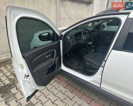 Белый Рено Дастер, объемом двигателя 1.5 л и пробегом 216 тыс. км за 14500 $, фото 7 на Automoto.ua