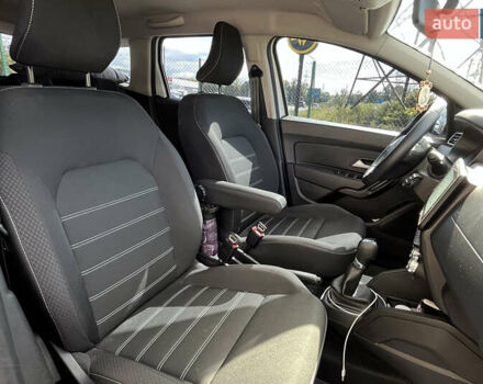 Белый Рено Дастер, объемом двигателя 1.46 л и пробегом 47 тыс. км за 21750 $, фото 18 на Automoto.ua