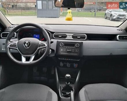 Белый Рено Дастер, объемом двигателя 1.5 л и пробегом 16 тыс. км за 16800 $, фото 24 на Automoto.ua