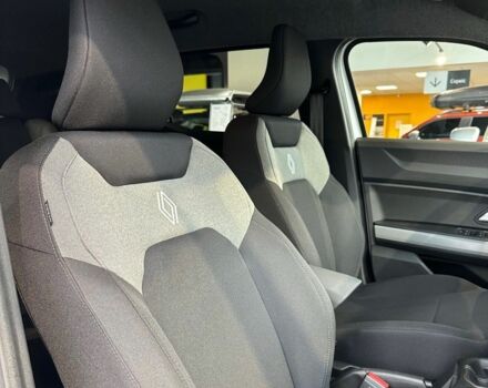 Білий Рено Дастер, об'ємом двигуна 0 л та пробігом 0 тис. км за 25574 $, фото 7 на Automoto.ua