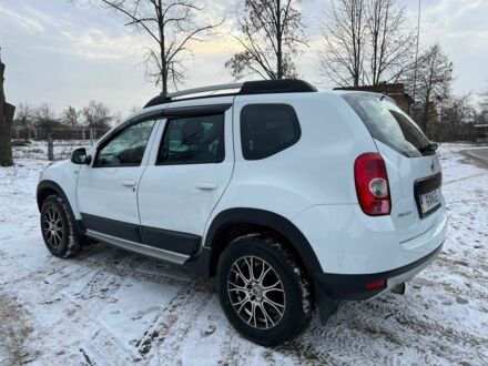 Белый Рено Дастер, объемом двигателя 1.5 л и пробегом 282 тыс. км за 7600 $, фото 1 на Automoto.ua