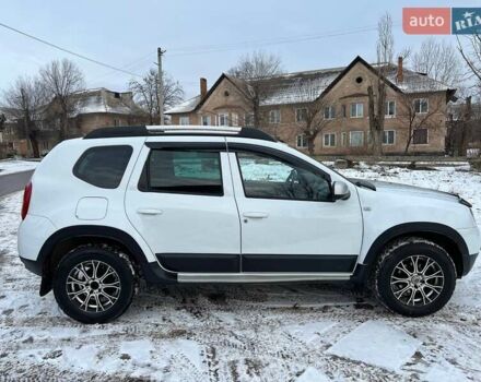 Белый Рено Дастер, объемом двигателя 1.5 л и пробегом 282 тыс. км за 7800 $, фото 1 на Automoto.ua