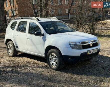 Білий Рено Дастер, об'ємом двигуна 1.6 л та пробігом 202 тис. км за 7300 $, фото 1 на Automoto.ua