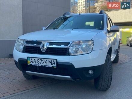 Белый Рено Дастер, объемом двигателя 1.6 л и пробегом 216 тыс. км за 7100 $, фото 1 на Automoto.ua