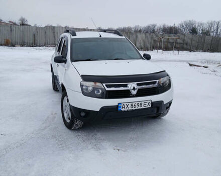 Белый Рено Дастер, объемом двигателя 1.5 л и пробегом 178 тыс. км за 11000 $, фото 1 на Automoto.ua