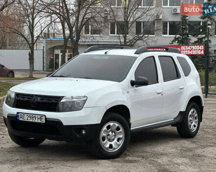 Белый Рено Дастер, объемом двигателя 1.6 л и пробегом 138 тыс. км за 8499 $, фото 1 на Automoto.ua