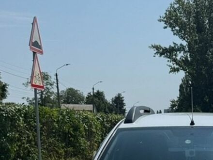 Білий Рено Дастер, об'ємом двигуна 1.6 л та пробігом 1 тис. км за 7700 $, фото 1 на Automoto.ua