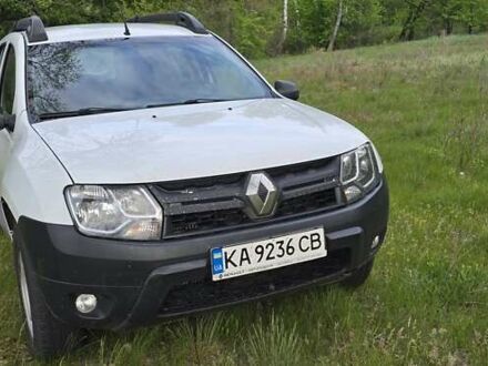 Рено Дастер 2015 в Доброполье на Automoto.ua Белый Рено Дастер, объемом двигателя 1.46 л и пробегом 288 тыс. км за 10500 $, фото 1 на Automoto.ua