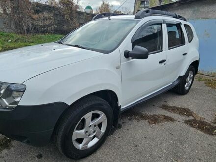 Белый Рено Дастер, объемом двигателя 1.5 л и пробегом 74 тыс. км за 10300 $, фото 1 на Automoto.ua