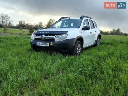 Белый Рено Дастер, объемом двигателя 1.6 л и пробегом 368 тыс. км за 7200 $, фото 1 на Automoto.ua