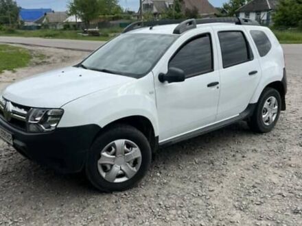 Белый Рено Дастер, объемом двигателя 1.46 л и пробегом 400 тыс. км за 9000 $, фото 1 на Automoto.ua