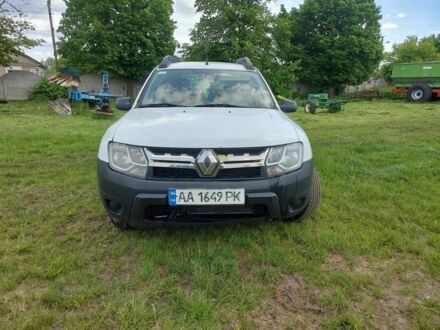 Білий Рено Дастер, об'ємом двигуна 1.5 л та пробігом 517 тис. км за 9000 $, фото 1 на Automoto.ua
