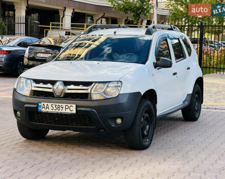 Рено Дастер 2016 в Киеве на Automoto.ua Белый Рено Дастер, объемом двигателя 1.46 л и пробегом 253 тыс. км за 11500 $, фото 1 на Automoto.ua