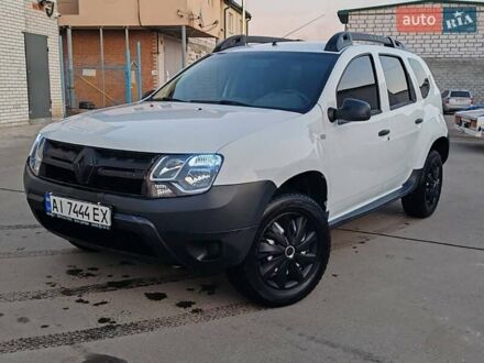 Рено Дастер 2017 в Белой Церкве на Automoto.ua Белый Рено Дастер, объемом двигателя 1.46 л и пробегом 167 тыс. км за 11100 $, фото 1 на Automoto.ua