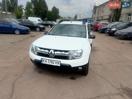 Белый Рено Дастер, объемом двигателя 1.46 л и пробегом 180 тыс. км за 10000 $, фото 1 на Automoto.ua