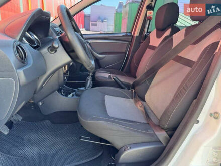 Білий Рено Дастер, об'ємом двигуна 1.46 л та пробігом 179 тис. км за 12000 $, фото 1 на Automoto.ua