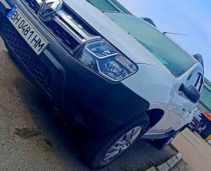 Белый Рено Дастер, объемом двигателя 1.6 л и пробегом 52 тыс. км за 8000 $, фото 1 на Automoto.ua