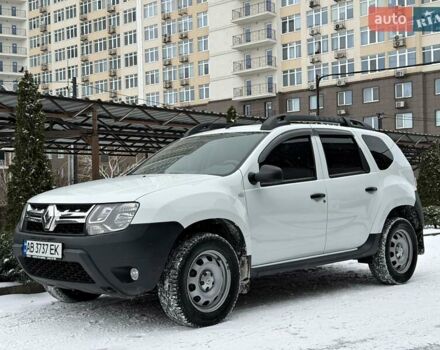 Білий Рено Дастер, об'ємом двигуна 1.5 л та пробігом 70 тис. км за 12300 $, фото 1 на Automoto.ua