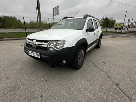 Рено Дастер 2017 в Кропивницком (Кировограде) на Automoto.ua Белый Рено Дастер, объемом двигателя 1.46 л и пробегом 334 тыс. км за 11500 $, фото 1 на Automoto.ua