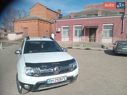 Белый Рено Дастер, объемом двигателя 1.6 л и пробегом 98 тыс. км за 10500 $, фото 1 на Automoto.ua