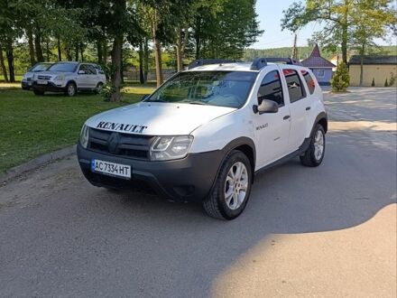 Білий Рено Дастер, об'ємом двигуна 1.46 л та пробігом 350 тис. км за 5950 $, фото 1 на Automoto.ua