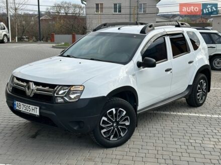 Белый Рено Дастер, объемом двигателя 1.5 л и пробегом 187 тыс. км за 9800 $, фото 1 на Automoto.ua