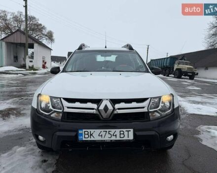 Белый Рено Дастер, объемом двигателя 1.46 л и пробегом 333 тыс. км за 7000 $, фото 1 на Automoto.ua