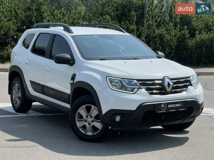 Рено Дастер 2018 в Киеве на Automoto.ua Белый Рено Дастер, объемом двигателя 1.46 л и пробегом 199 тыс. км за 13799 $, фото 1 на Automoto.ua