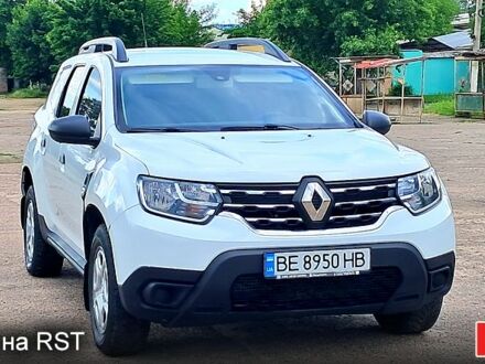 Белый Рено Дастер, объемом двигателя 1.5 л и пробегом 63 тыс. км за 14500 $, фото 1 на Automoto.ua
