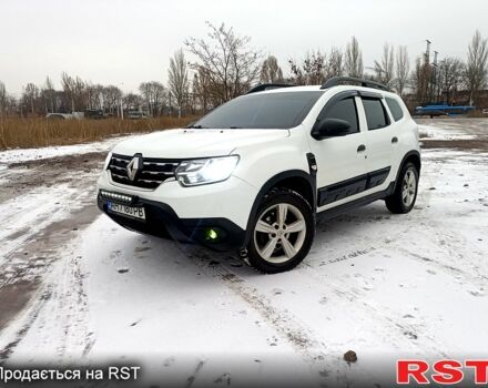 Белый Рено Дастер, объемом двигателя 1.5 л и пробегом 14200 тыс. км за 14700 $, фото 1 на Automoto.ua