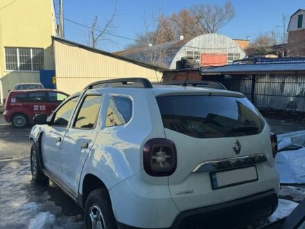 Белый Рено Дастер, объемом двигателя 1.5 л и пробегом 121 тыс. км за 7000 $, фото 1 на Automoto.ua