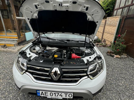 Рено Дастер 2018 в Кривом Роге на Automoto.ua Белый Рено Дастер, объемом двигателя 1.5 л и пробегом 64 тыс. км за 15500 $, фото 1 на Automoto.ua