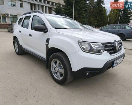 Белый Рено Дастер, объемом двигателя 1.6 л и пробегом 210 тыс. км за 12600 $, фото 1 на Automoto.ua