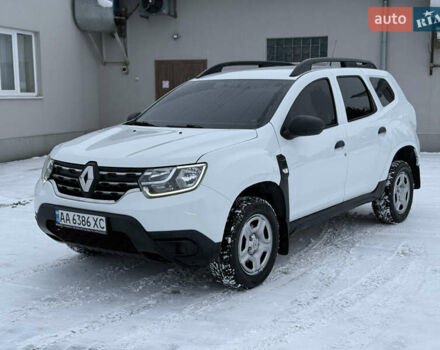 Белый Рено Дастер, объемом двигателя 1.46 л и пробегом 156 тыс. км за 15000 $, фото 1 на Automoto.ua