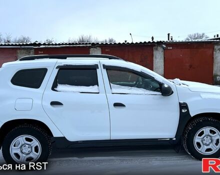 Белый Рено Дастер, объемом двигателя 1.5 л и пробегом 8800 тыс. км за 14500 $, фото 1 на Automoto.ua