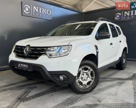 Белый Рено Дастер, объемом двигателя 1.5 л и пробегом 224 тыс. км за 15500 $, фото 1 на Automoto.ua