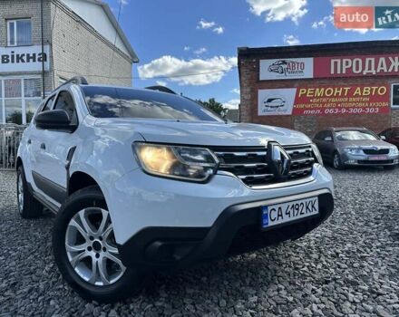 Білий Рено Дастер, об'ємом двигуна 1.6 л та пробігом 108 тис. км за 12500 $, фото 1 на Automoto.ua