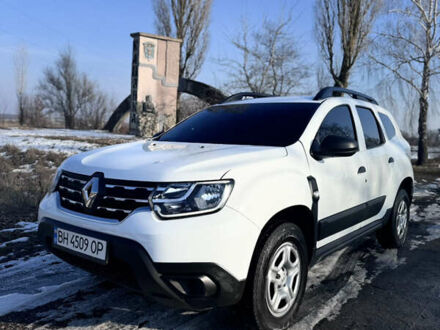 Рено Дастер 2020 у Черкасах на Automoto.ua Білий Рено Дастер, об'ємом двигуна 1.6 л та пробігом 102 тис. км за 12450 $, фото 1 на Automoto.ua
